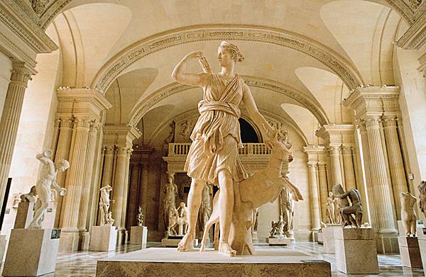 1005717-Musée_du_Louvre_Paris
