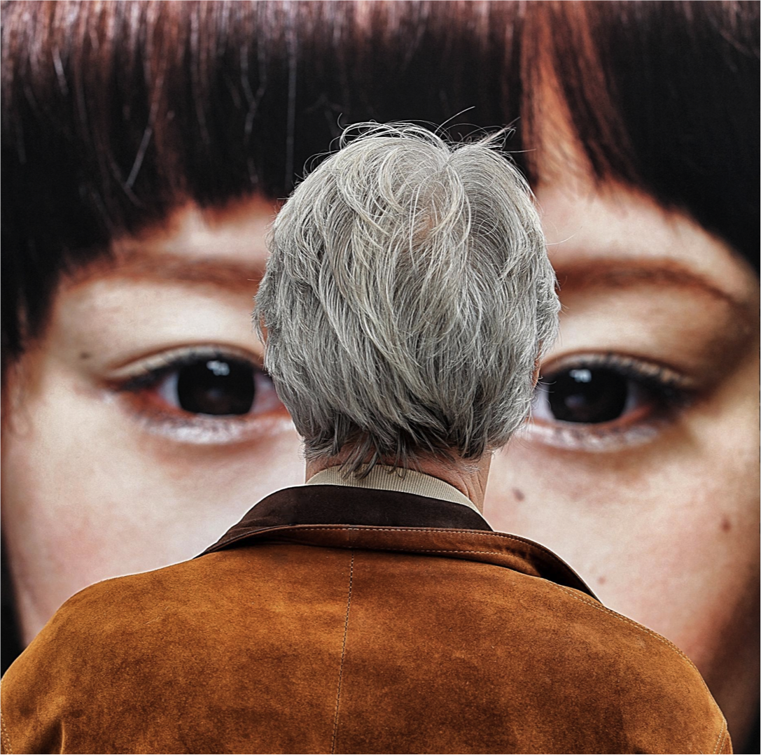 Droit dans les yeux