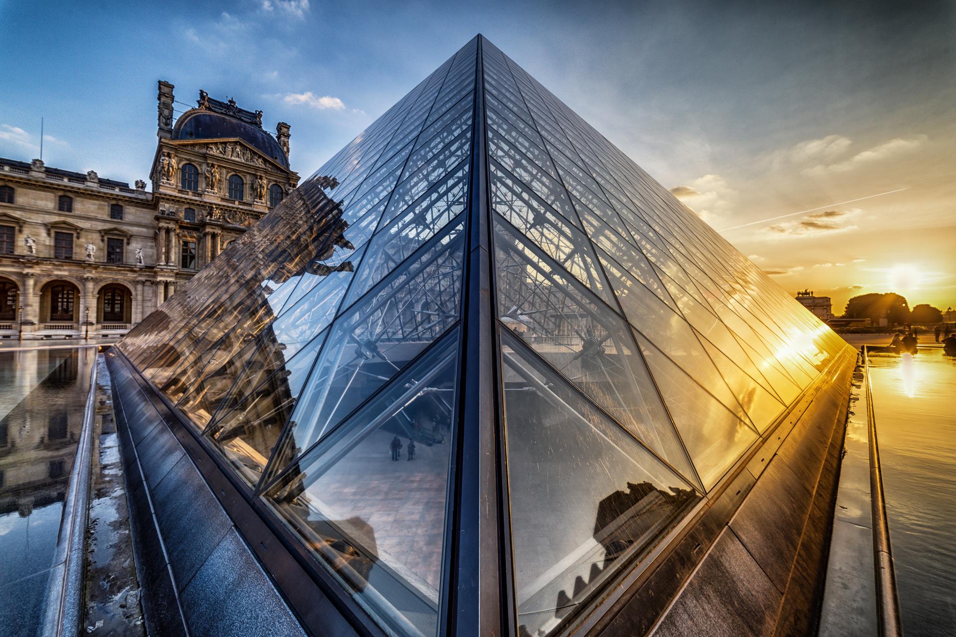 LA PIRE AMIE DU LOUVRE ?